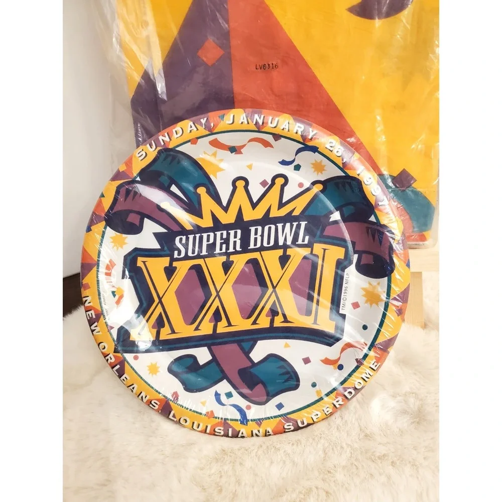 Vintage 1997 NFL Super Bowl XXXI 80 Party Plates 54